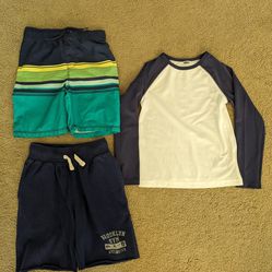 Little Boy's Size 5 Old Navy Swimwear & Gap Fleece Shorts~3 Pieces $5