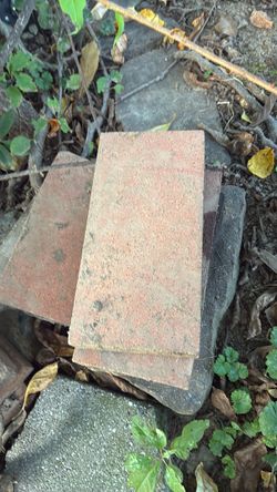 Used Red Clay Bricks – Small Lot