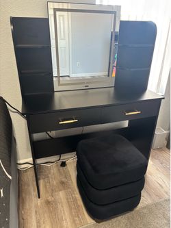 ‼️Free Delivery‼️Vanity & Stool