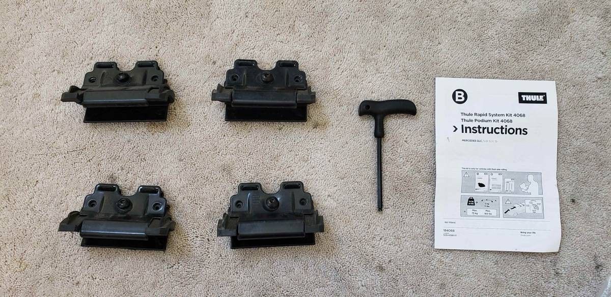 Thule Fit Kit 4068 for Podium 460R or 460 in excellent condition