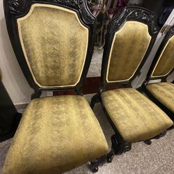 Very  Beautiful gorgeous dining chairs