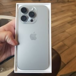 iPhone 16 Pro 256 gb At&t