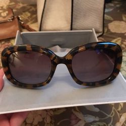 Brand new Dior sunglasses no scratches mint condition
