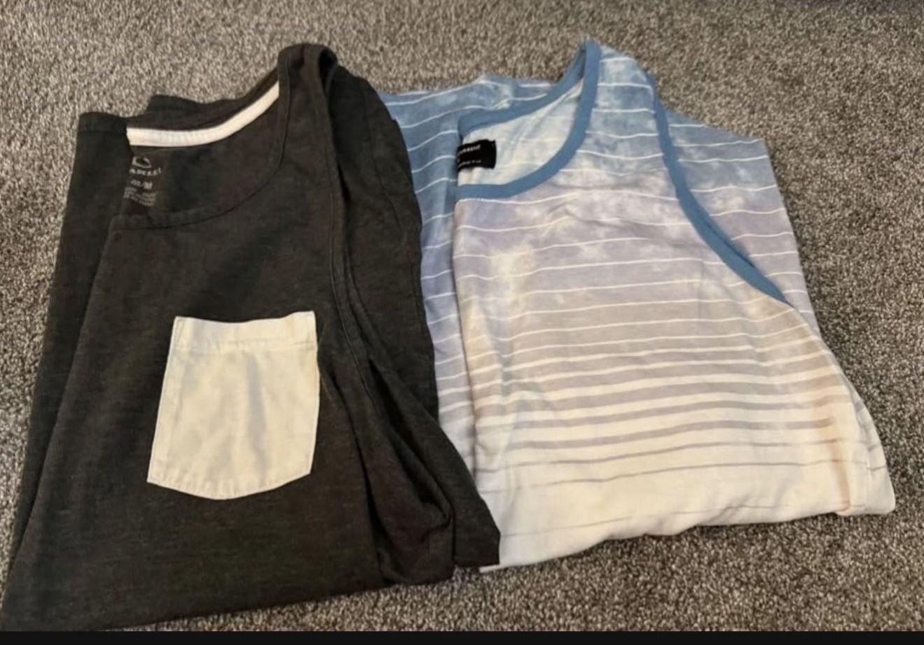 Mens Tanks Size Med $5 Each
