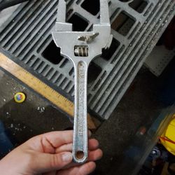 Slip & Lock Nut Wrench Adjustable  