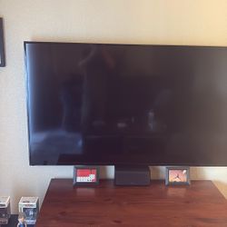 Vizio 62in Tv With Remote