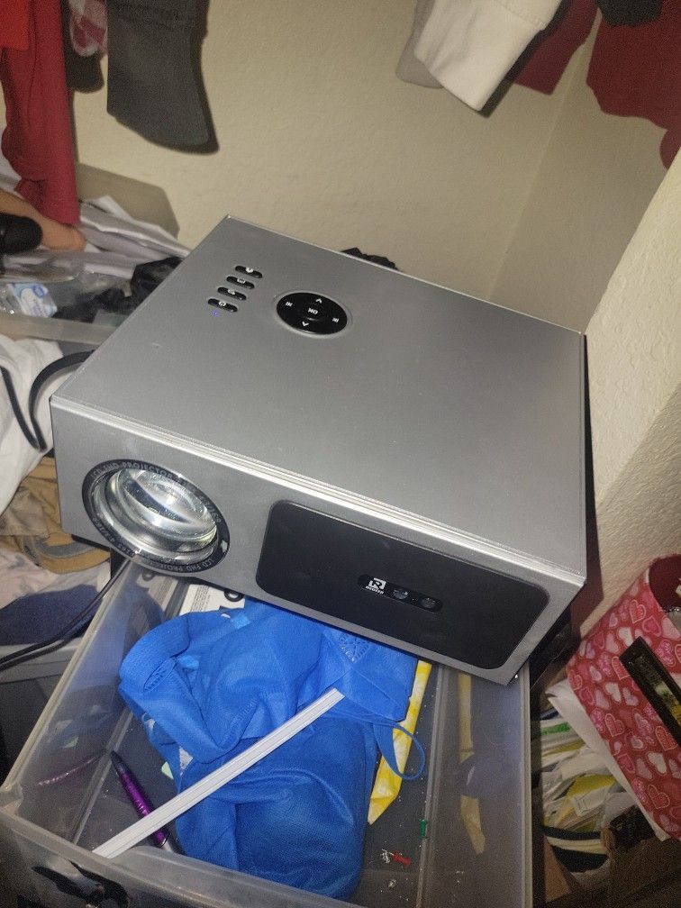 projector , Bluetooth compatible or hdmi , games or fire stick:)
