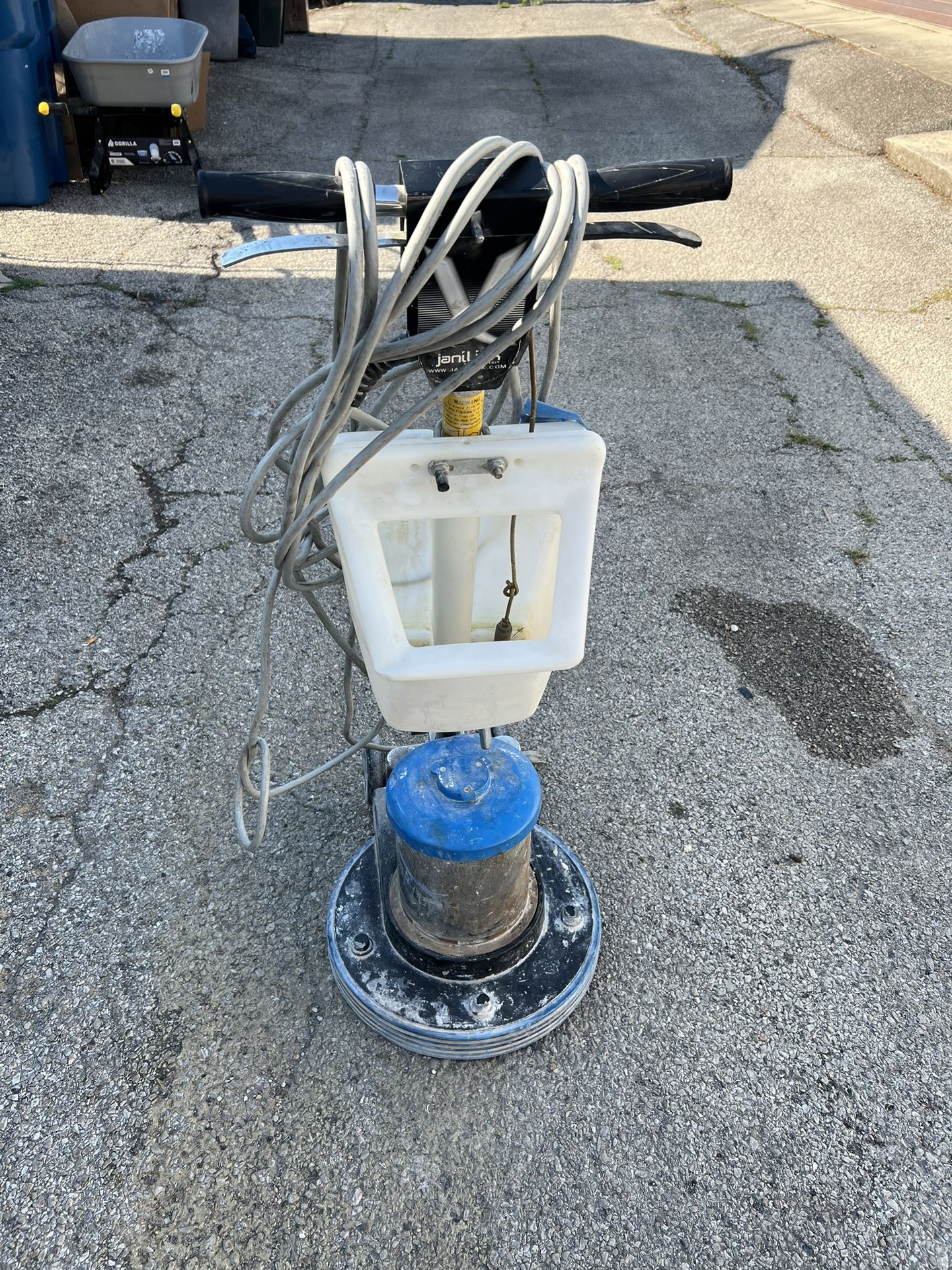 Scrub Floor Machine