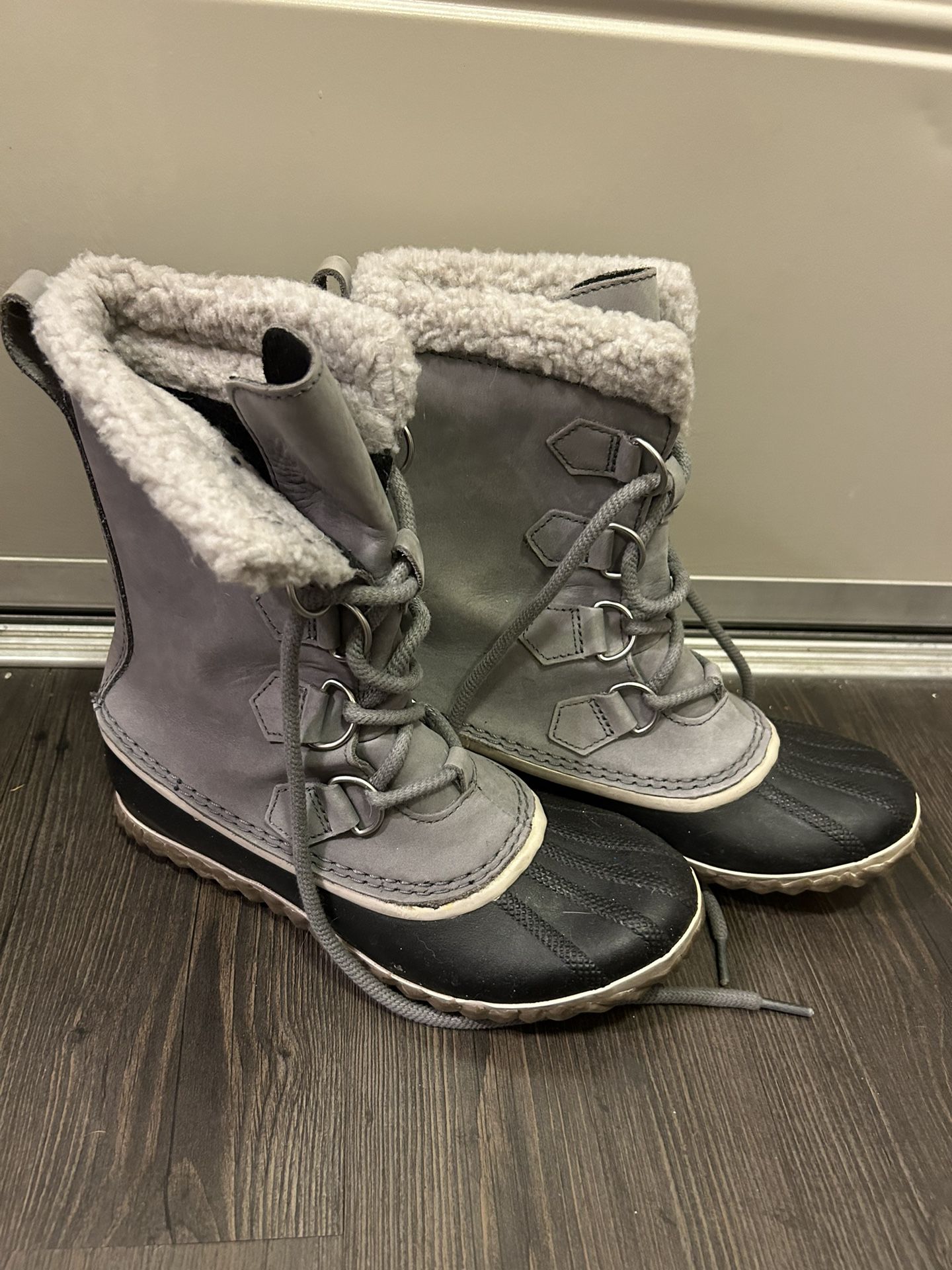 Sorel Snow Boots  USA Size 7