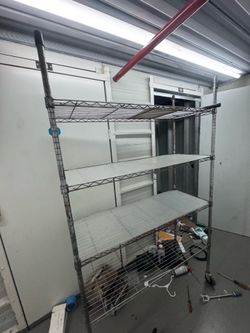 Heavy metal shelving. 5 shelves