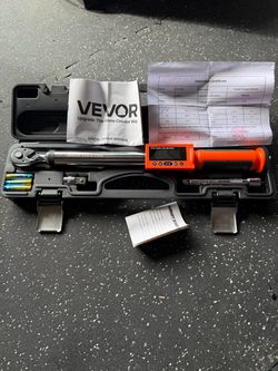 Digital torque wrench/screwdriver
