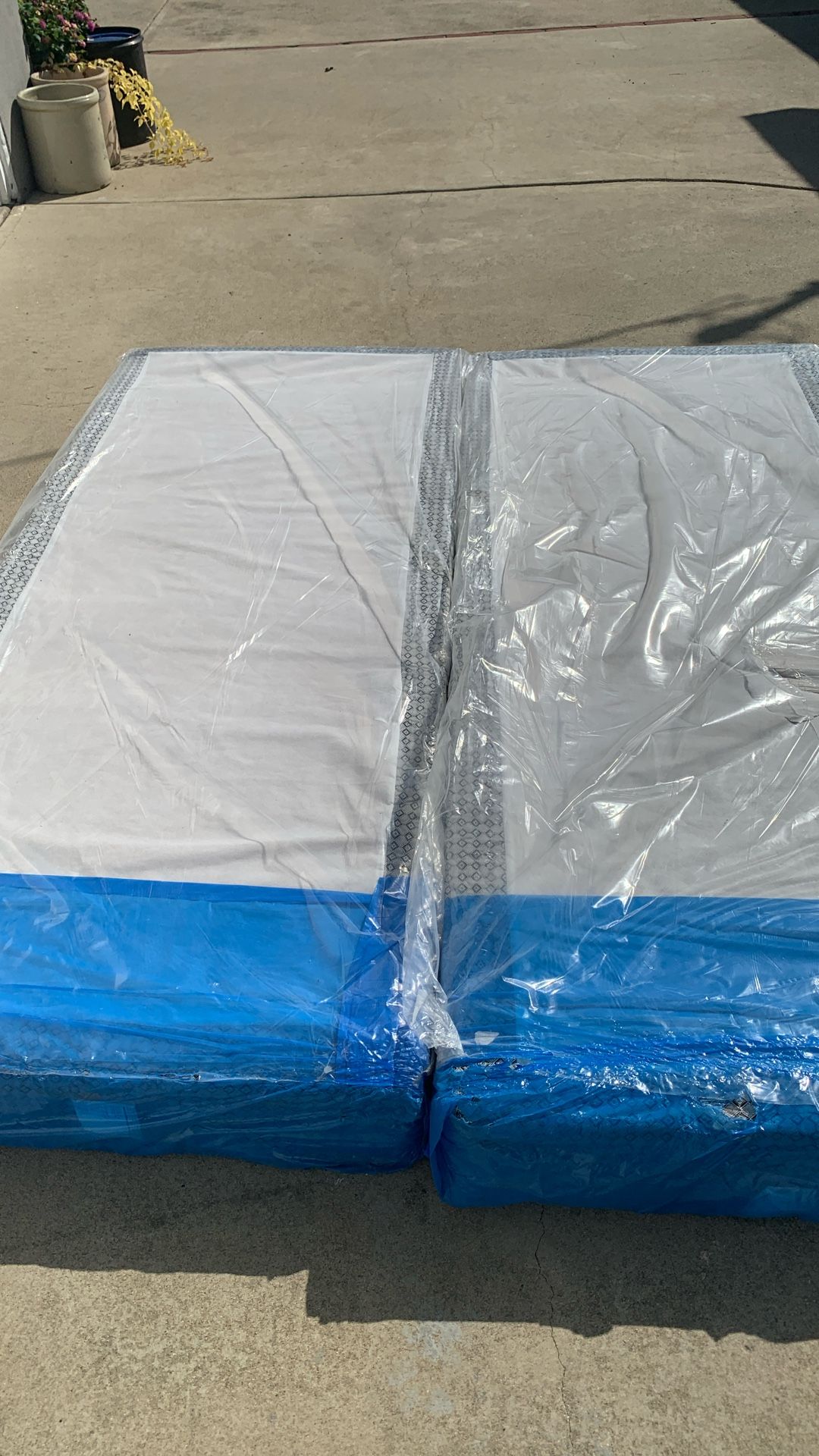 Two Box Springs That Makes A King Box Spring Or Two Twin Box Springs