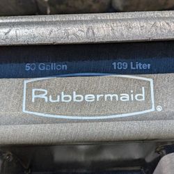 Rubbermaid 50 Gallon Trough