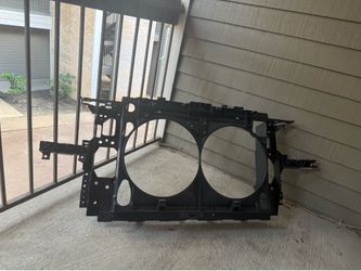 Infinity 2008 G35 Radiator Support