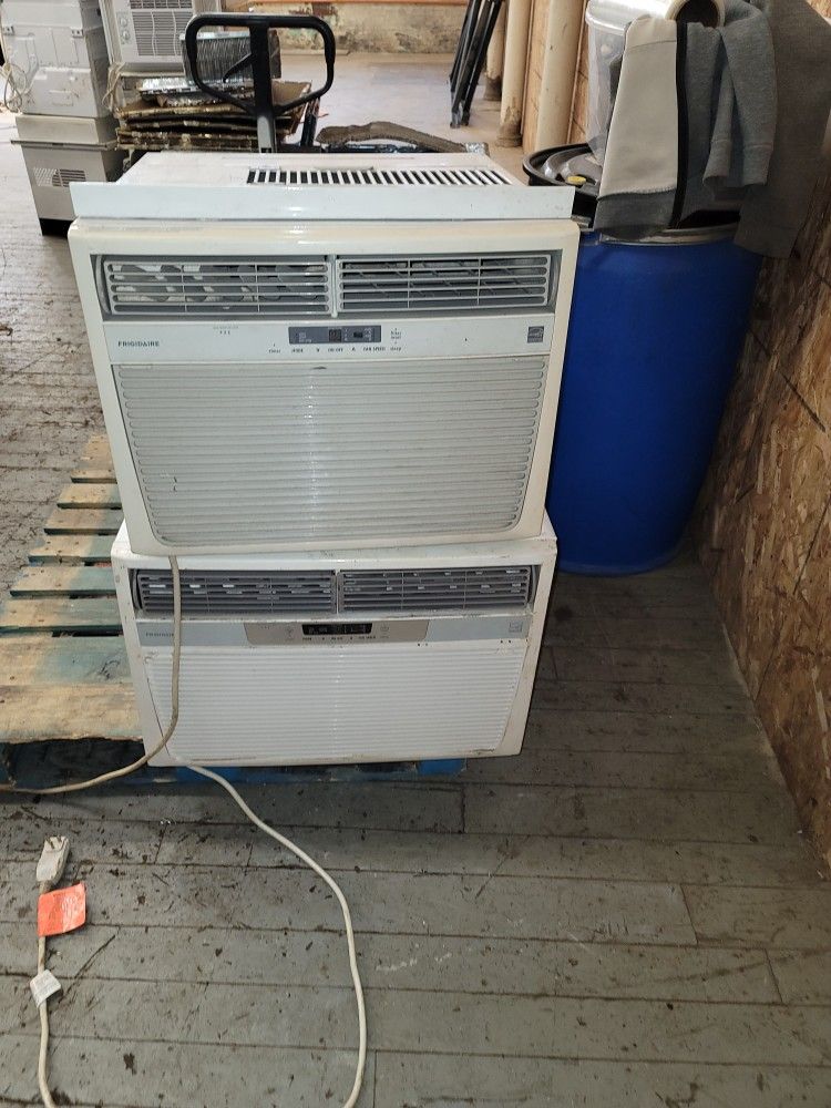 Need A 230/208 Volts Air Conditioners?