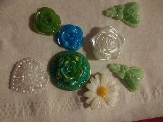 Arts and crafts supplies