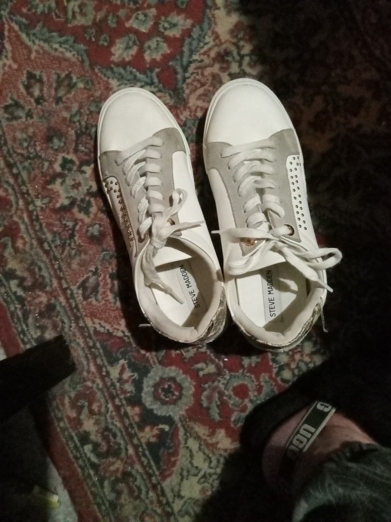 Steve Madden Leather Sneakers