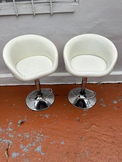 High Chairs! Stools
