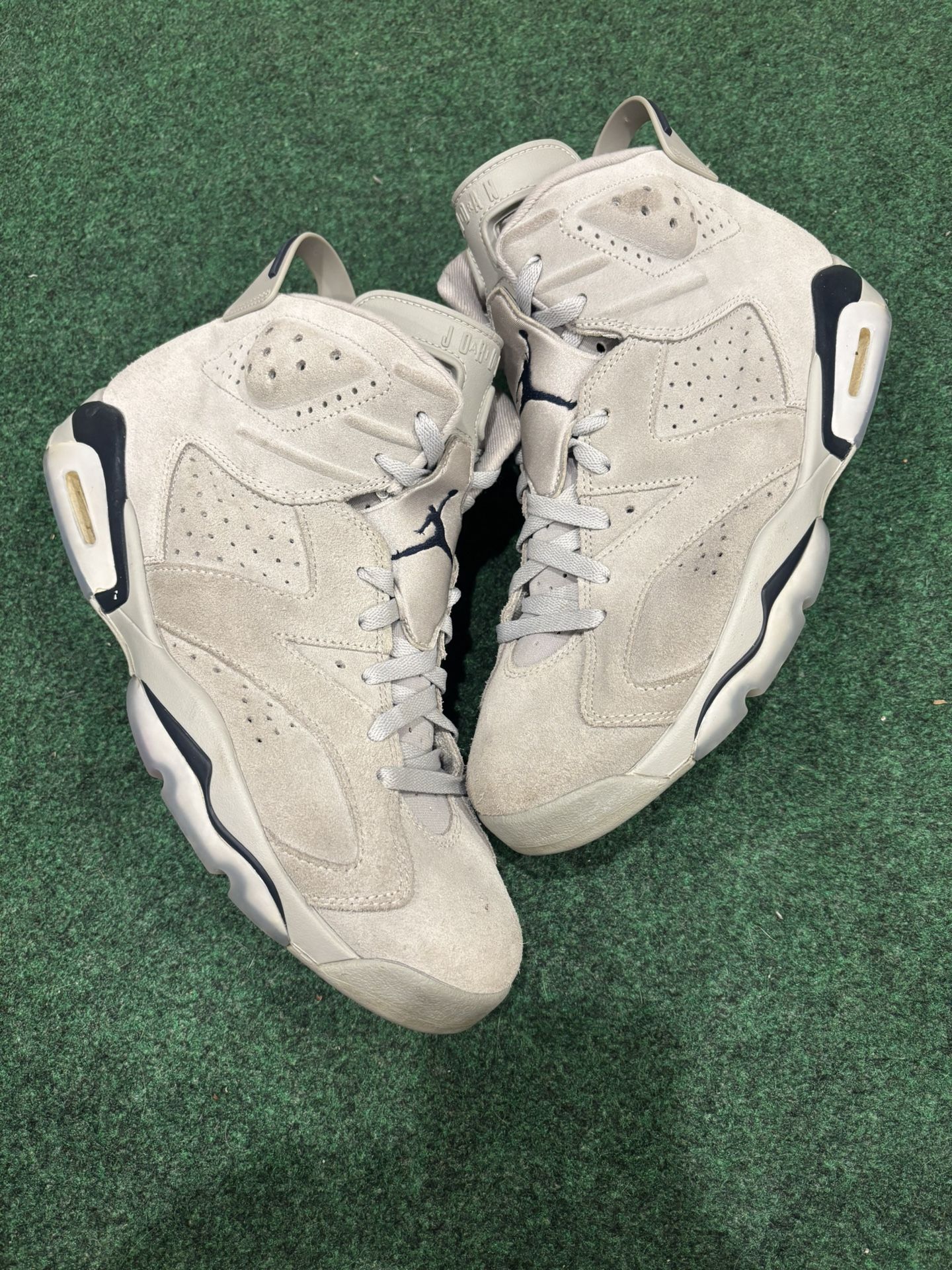JORDAN 6 GEORGE TOWN SIZE 11.5