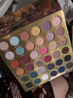 Bundle Of Palettes
