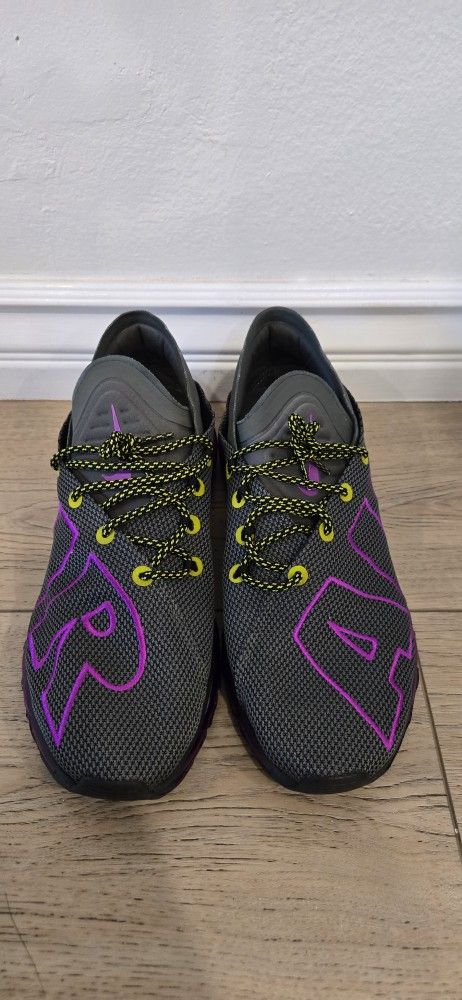 NIKE Air Max Men's Running Shoes. Size 11