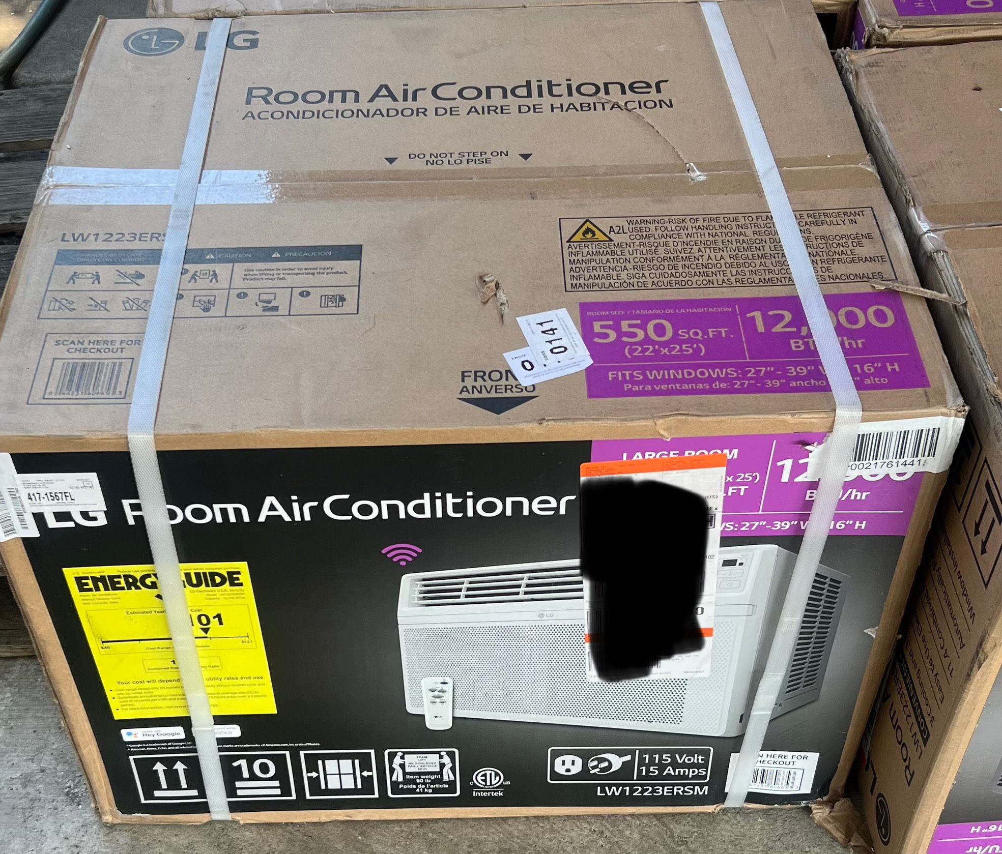 LG 12,000 BTU 115V Window Air Conditioner Cools 550 sq. ft. with Wi-Fi, Remote, Dehumidifier and in White