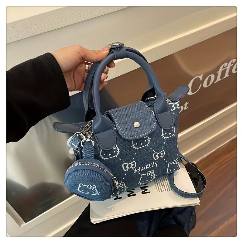 Hello Kitty Crossbody Bag