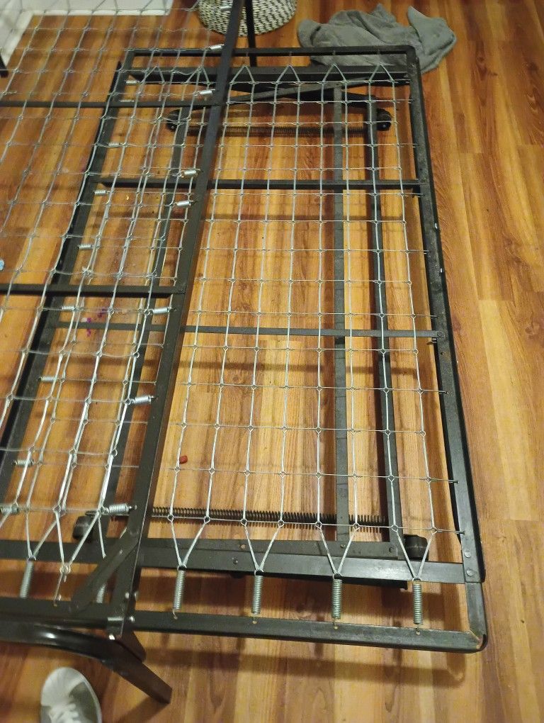 Trundle Bed With Pull Out
