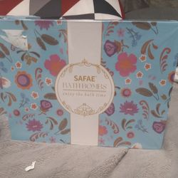 BthBOMBS 12 IN EACH BOX $15 EACH Two 4 $25