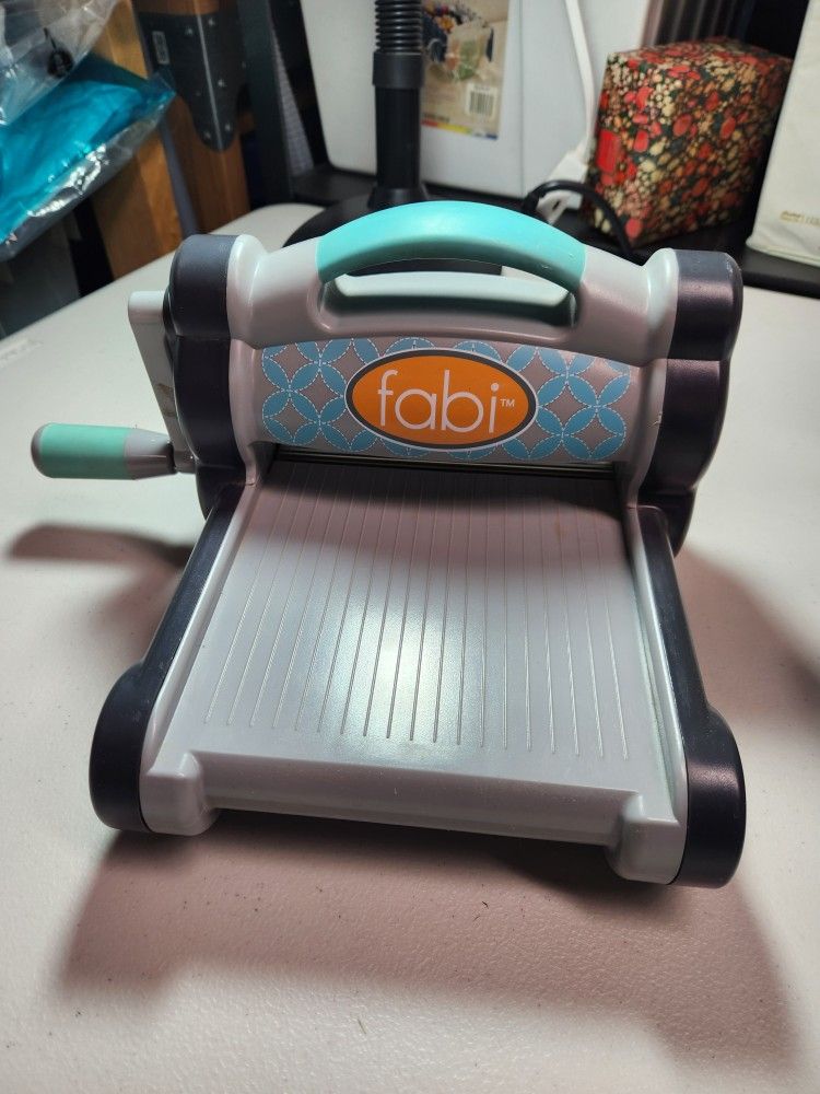 Sizzix Fabi Die Cutting Machine & Shapes