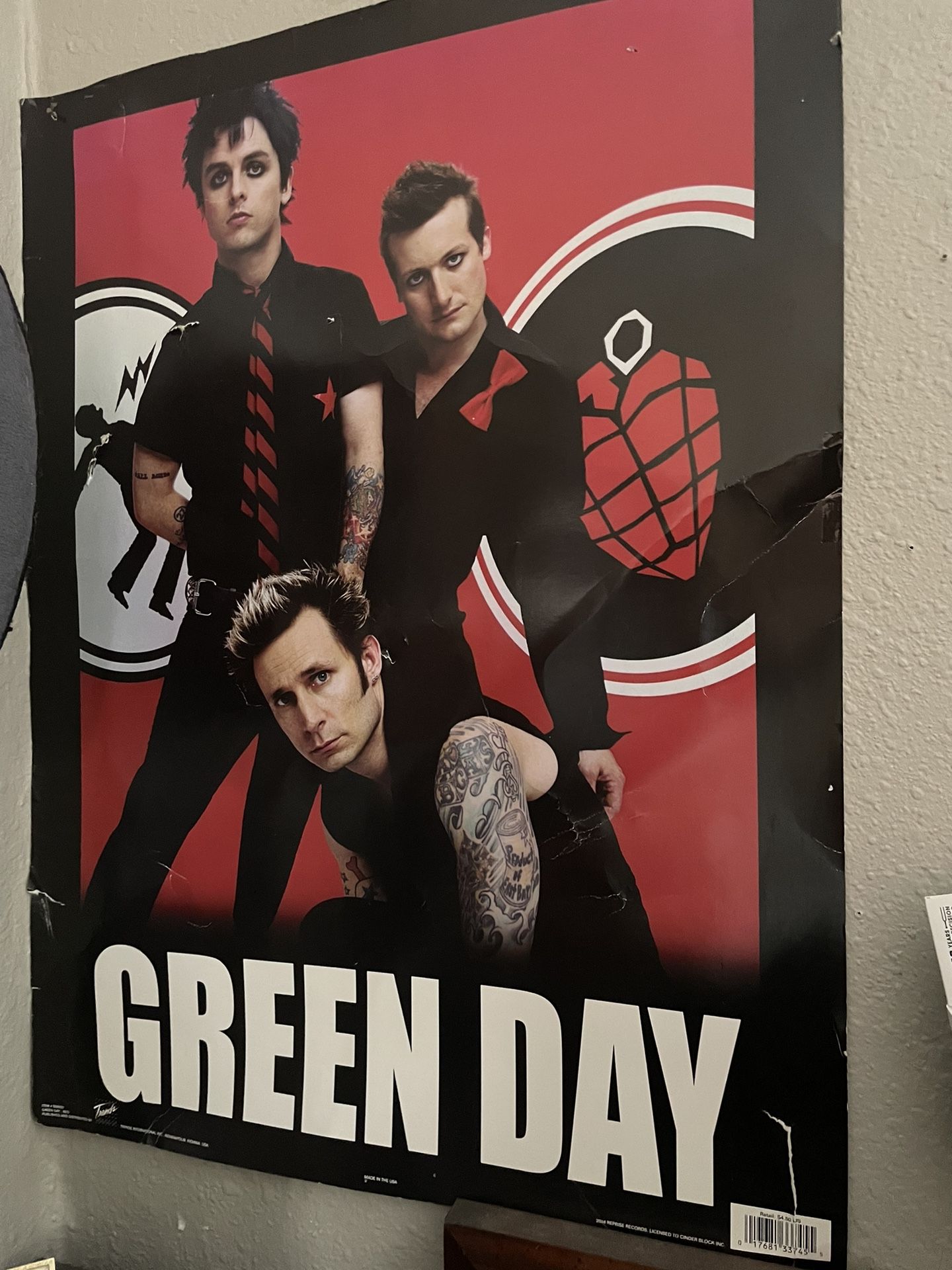Posters (Green Day, Kiss, AC/DC, Pink Floyd, Foreigner)