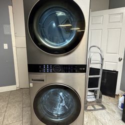 LG washtower washer/ Gas dryer set stainless steel 