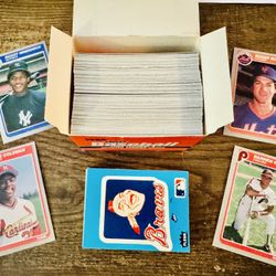 1985 Fleer Update Baseball Complete Set 22 stickers and 132 cards ⚾️