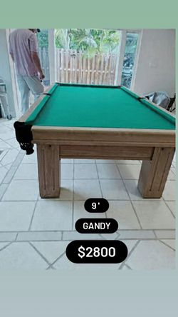 Gorgeous 8' pool table