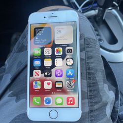 iPhone 7 128gb In Excellent Condition Unlocked Worldwide Any Network In USA And Overseas 