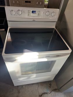 Whirlpool electric Range CLEAN AN45 DAYS WARRANTY