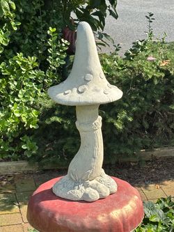 Concrete 22” Mushroom