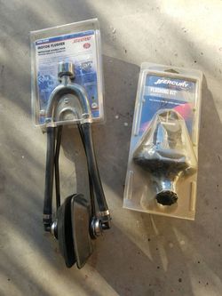 Boat motor flusher
