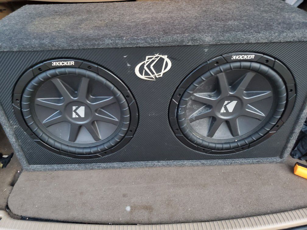 12 in kicker with kenwood amp