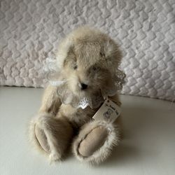 American Teddy Bear Artists Guild The Incredible Teddy  Vintage Collectable 