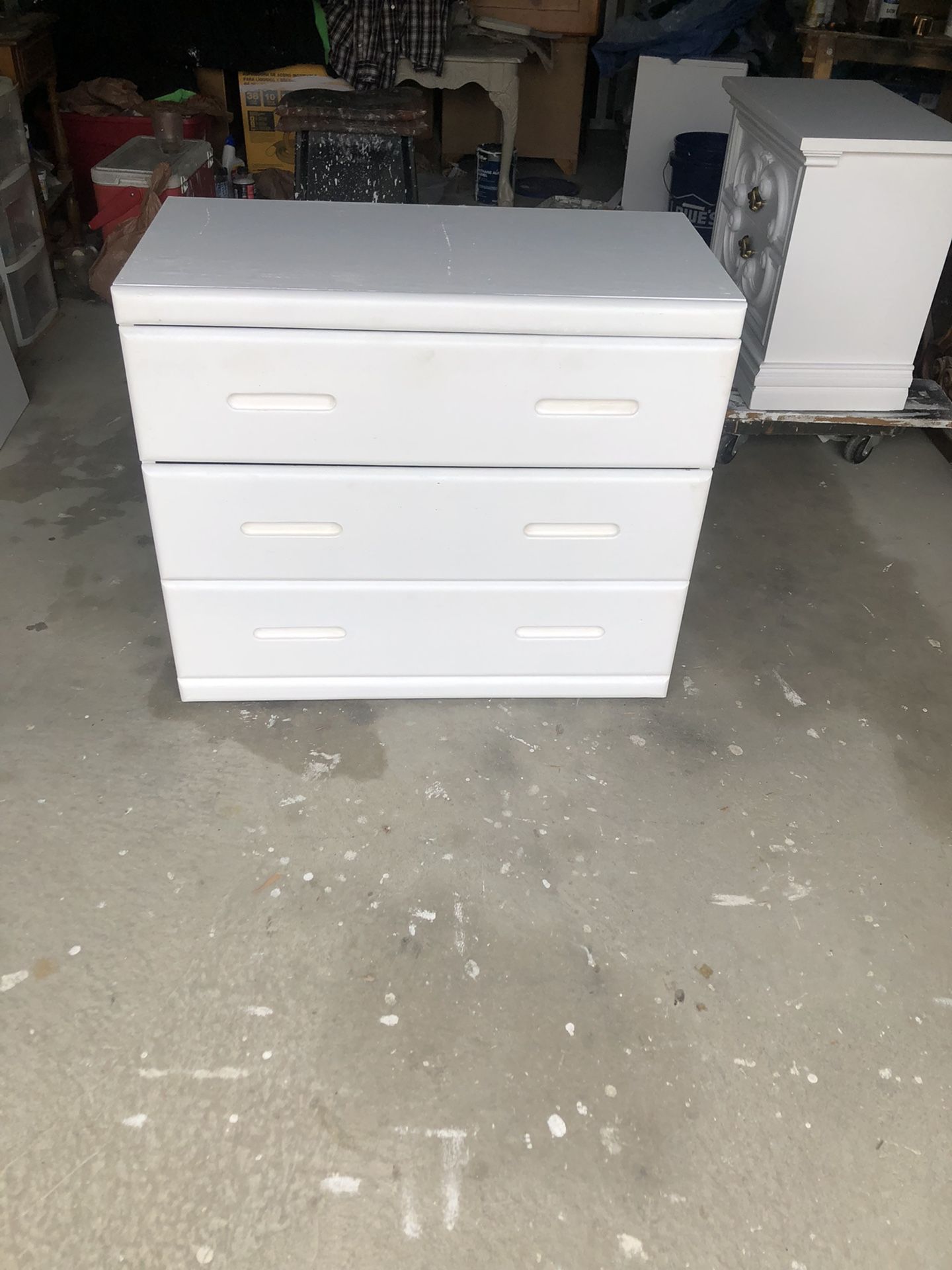 White 3 Drawer Dresser
