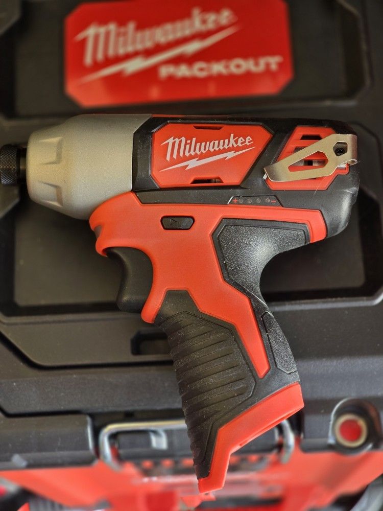 Milwaukee Impact Driver 