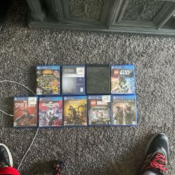PS4 11 Games 3 Controllers With Charger