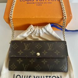 Louis Vuitton Large wallet On chain 