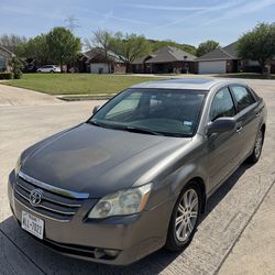 2005 Toyota Avalon