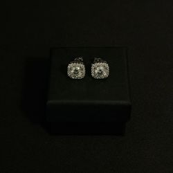 VVS1 Moissanite (1ct) Square Halo Earrings