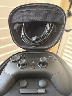Razer Raiju V3 Pro Wireless Esports Controller, PlayStation 5 & PC, Black