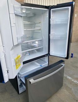 GE Stainless Steel French Door Fridge - Excellent Condition, EnergyStar