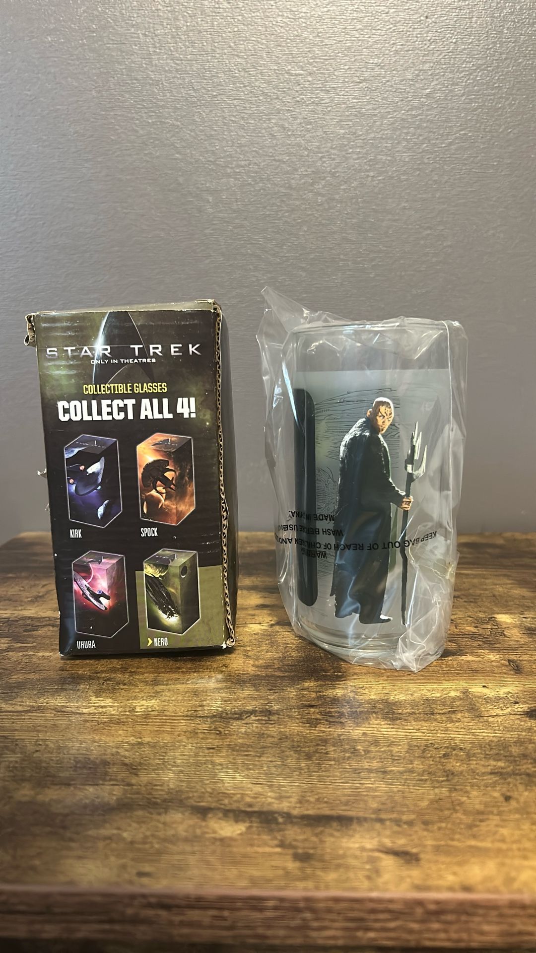 2008 Star Trek Collectable Glasses! 1/4 NERO