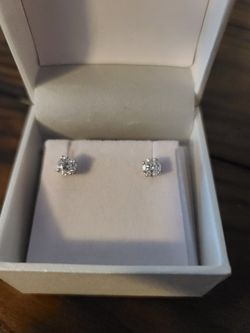 Diamond Stud Earrings 2 Ctw